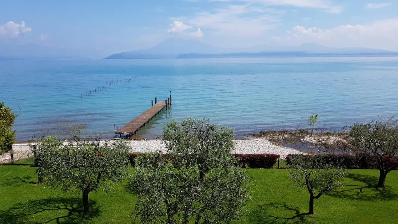 Bmp Apartment Orchidea Piscina, Giardino E Spiaggia Con Molo Sirmione Italien