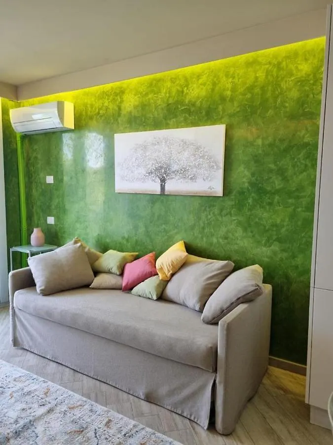 Bmp Apartment Orchidea Piscina, Giardino E Spiaggia Con Molo Sirmione Ferienhaus